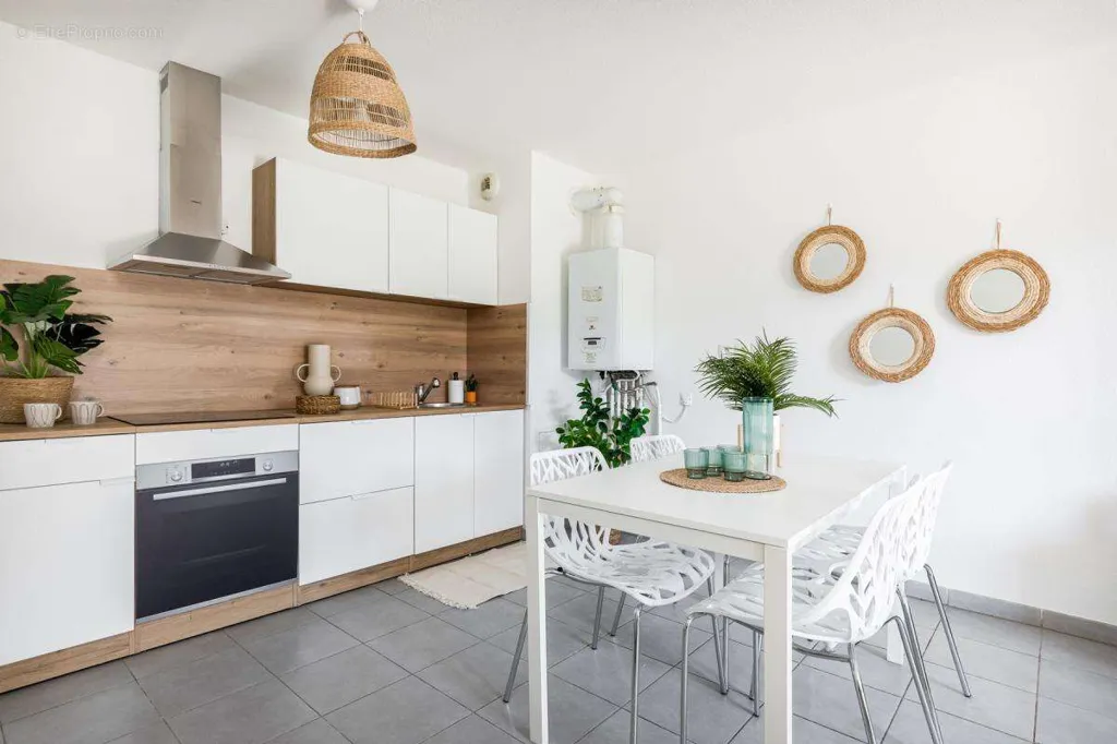 Köök - Renovated Garden Flat in Balma