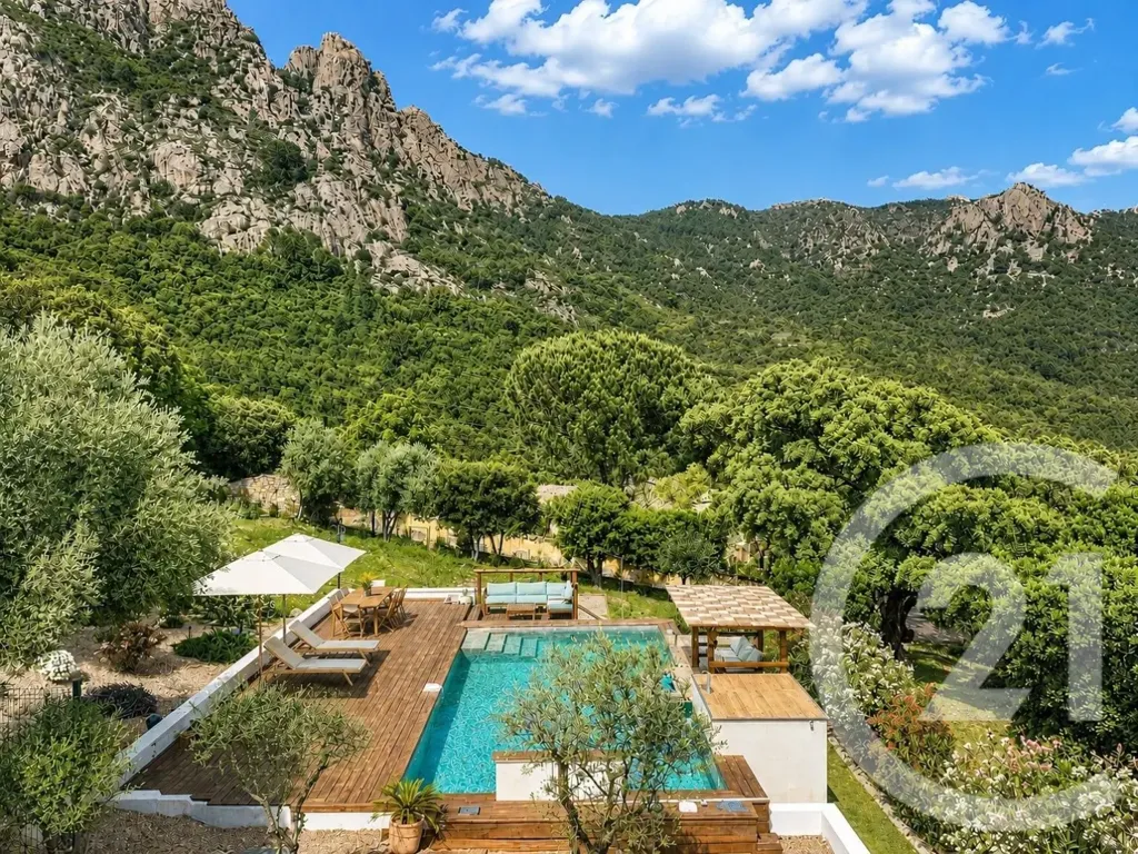 Piscine - Villa Panoramique entre Mer et Montagne
