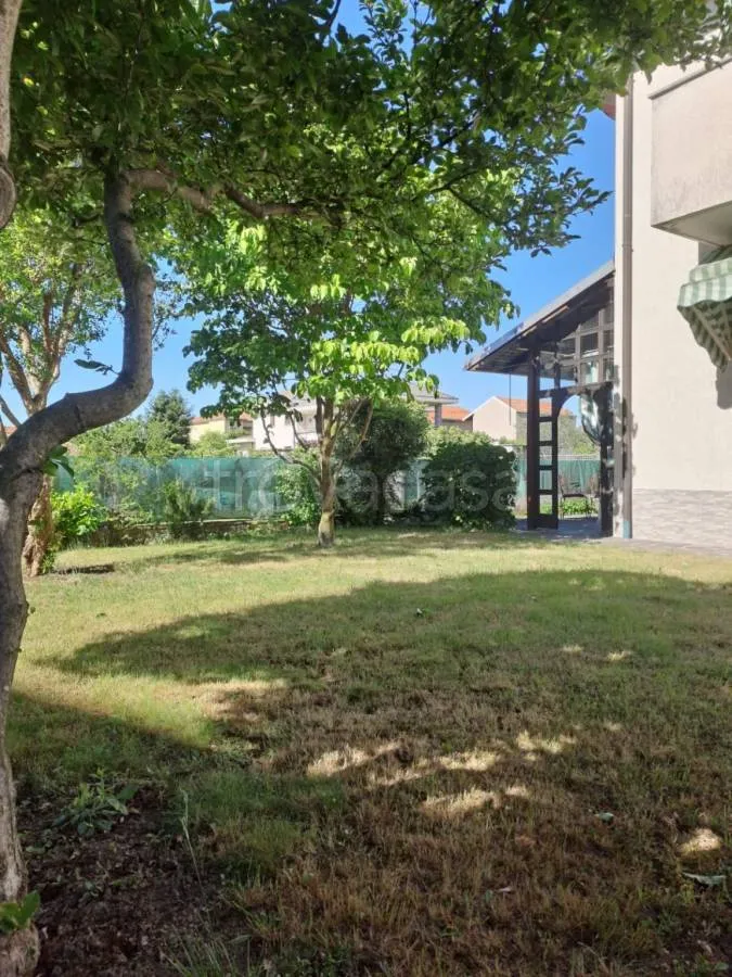 Aed - Terraced Villa with Private Garden in Bellinzago Novarese