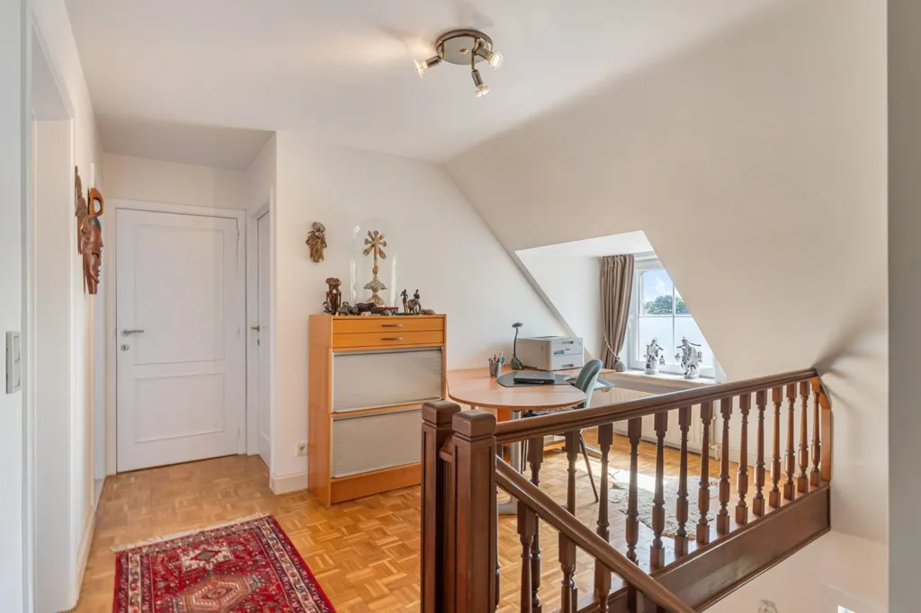 Pièces - Villa Rénovée avec Garage à Erps-Kwerps