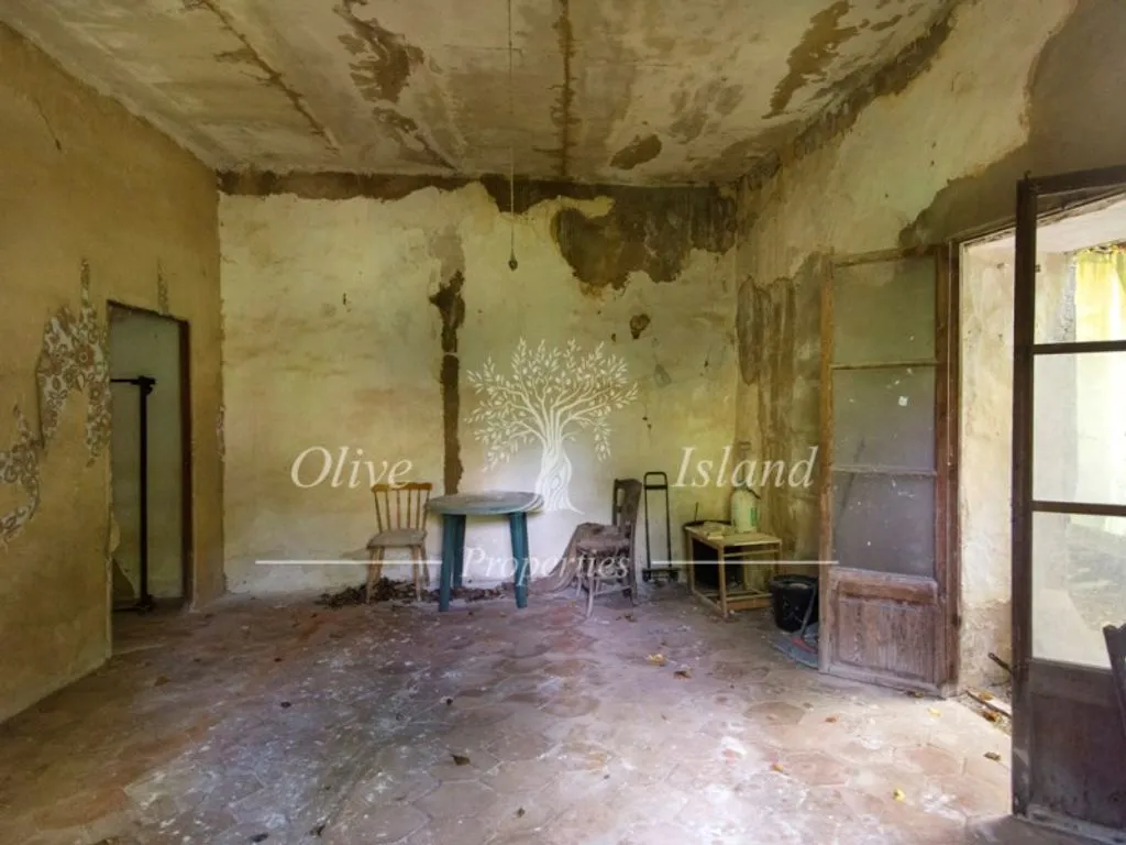 Pièces - 18th Century Manor for Restoration in Binissalem