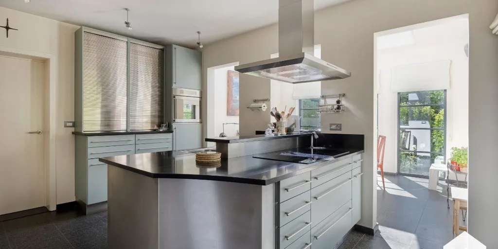 Cucina - Renovated Villa in Neerpelt Centre
