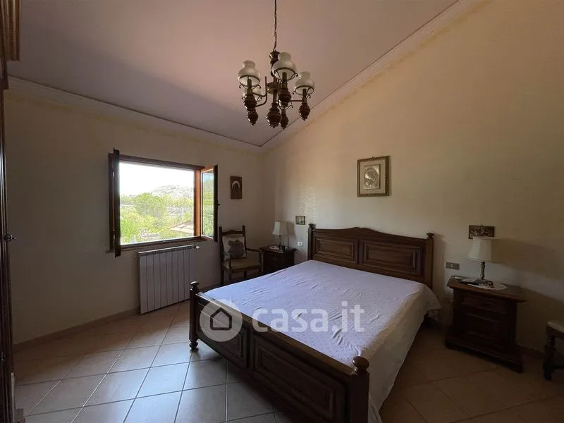 Chambres - Villa with Multiple Apartments in Ravanusa