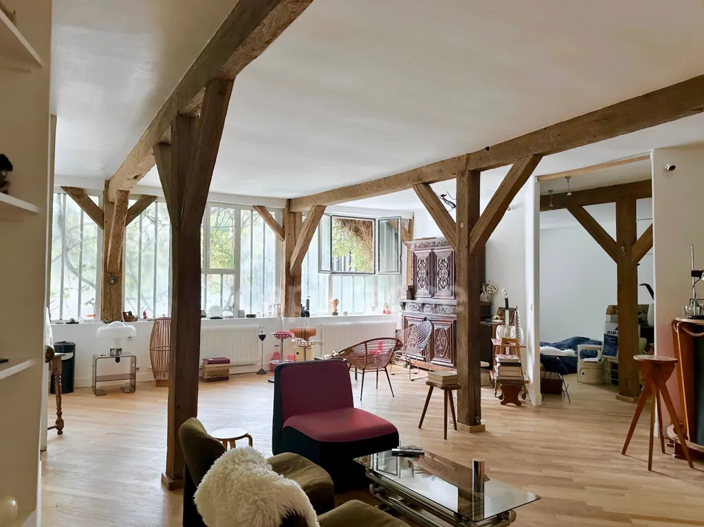 Séjour - Loft-Style avec Jardin Privé dans le 11ème Arrondissement