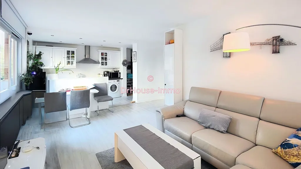 Elutuba - Spacious Flat with Pool in Le Chesnay-Rocquencourt