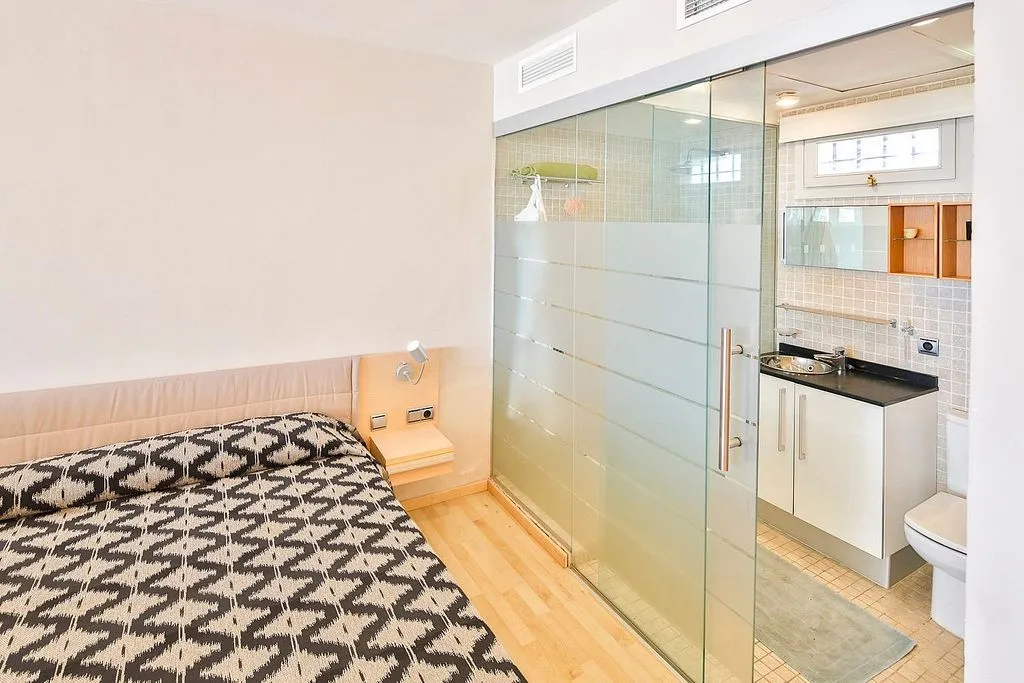 Bedrooms - Studio with Marina View in Puerto Banús