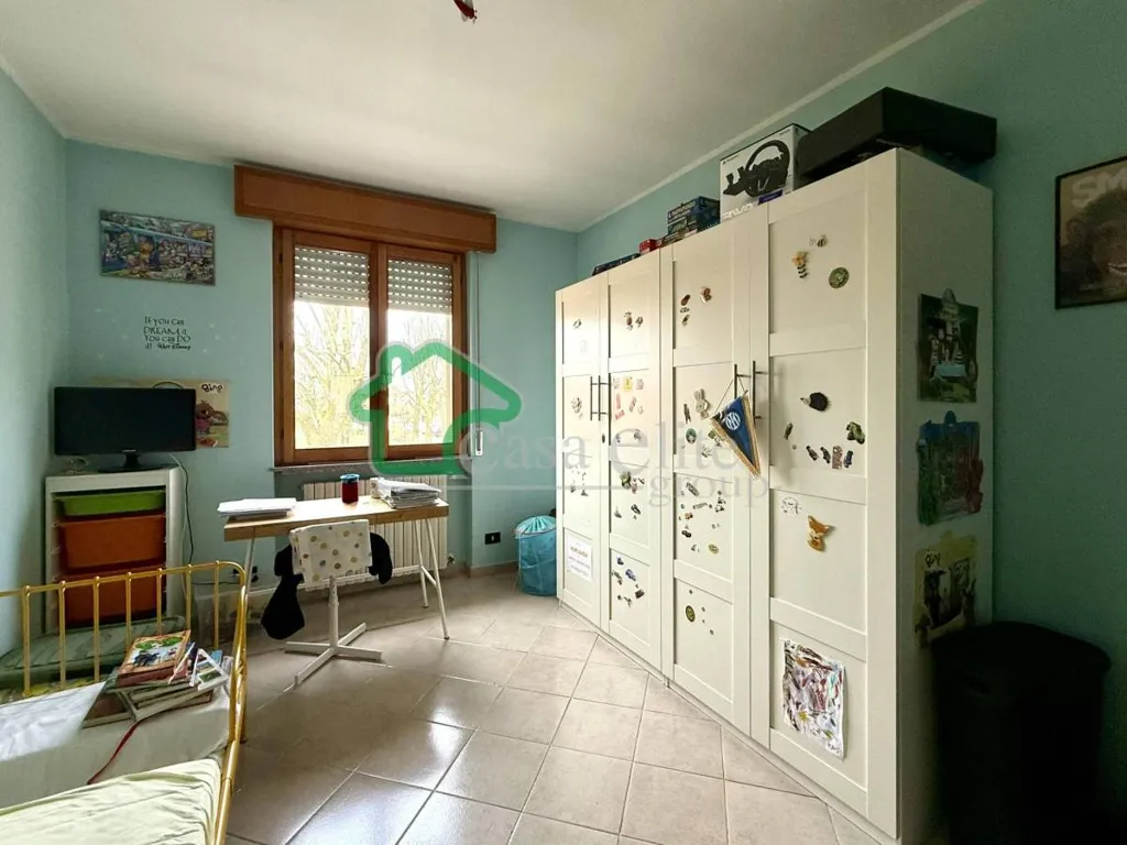 Chambres - Bifamiliar Villa with Private Garden in Secugnago
