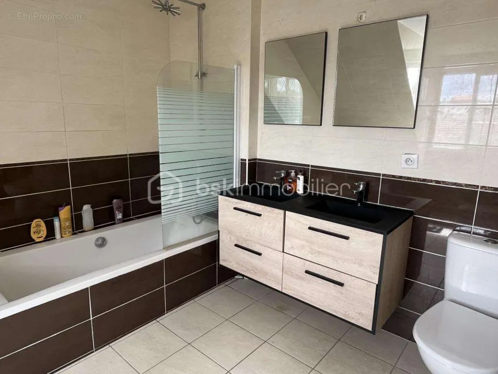 Bagni - House with Independent Apartment in Quiet Area