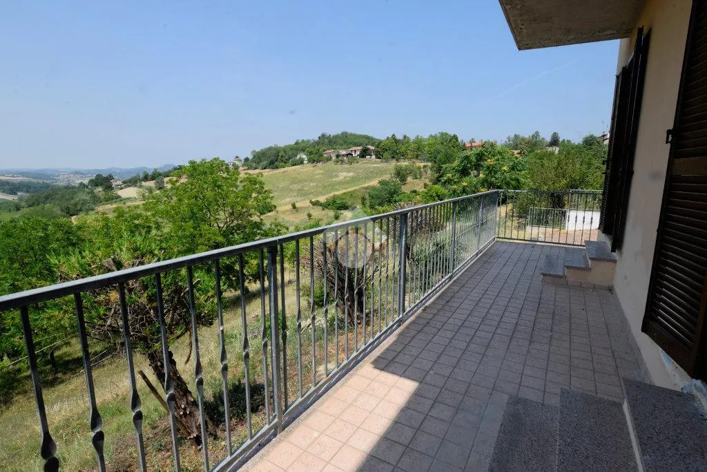 Balcon - Twin-Occupancy Flat with Terrace in Treville