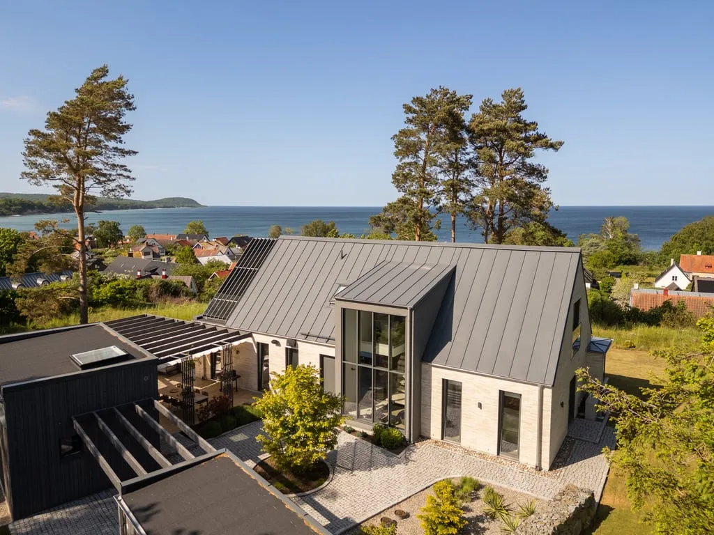 Vista aerea - Architectural Villa with Sea View in Vik