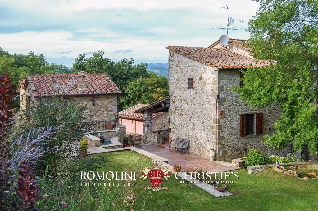 Välivaade - Estate with Vineyard in Anghiari, Tuscany