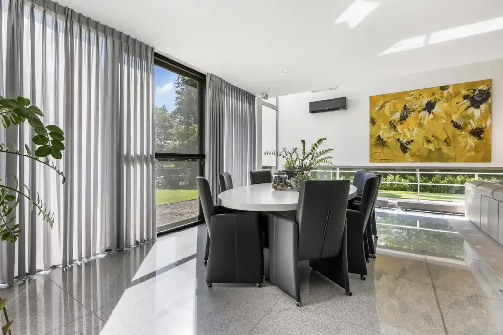 Salle à manger - Villa Luxueuse avec Piscine Intérieure à Lanaken