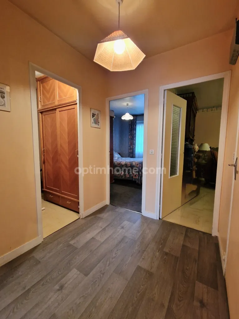 hallway_entrance