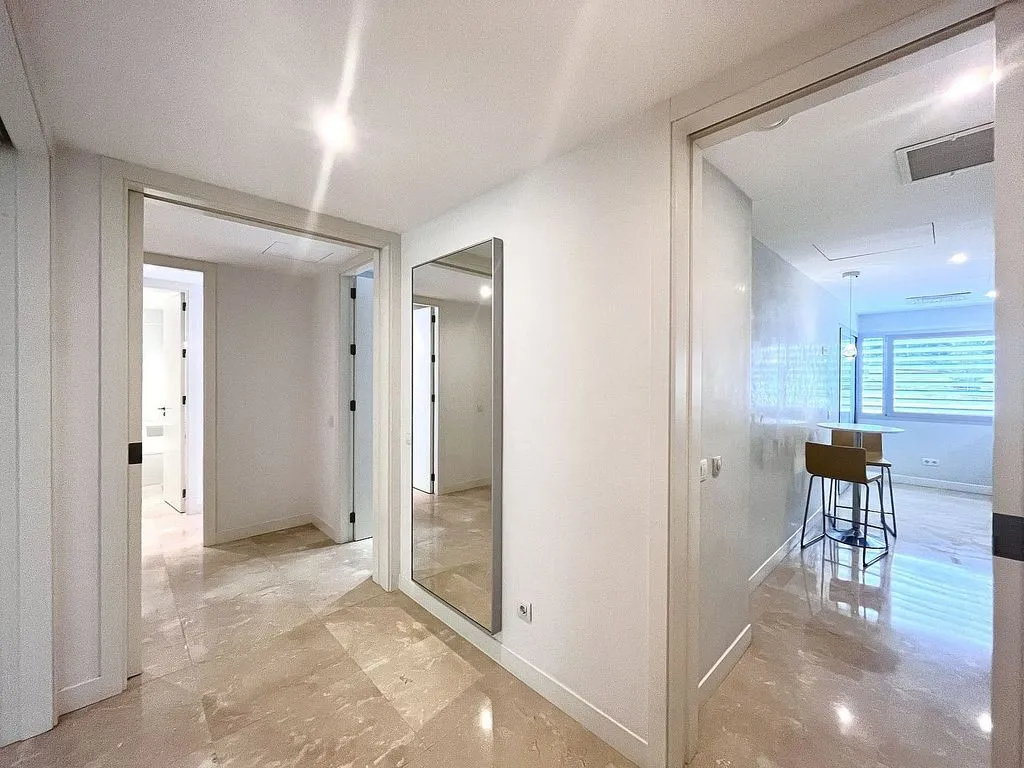 Esik - Contemporary Apartment with Sea View in Portals Nous-Bendinat
