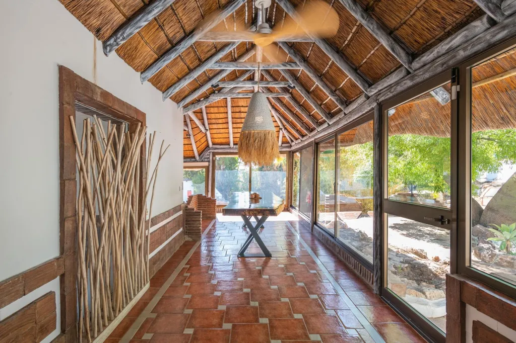 Terrass - 7-Bedroom Villa with Mountain View in Mijas