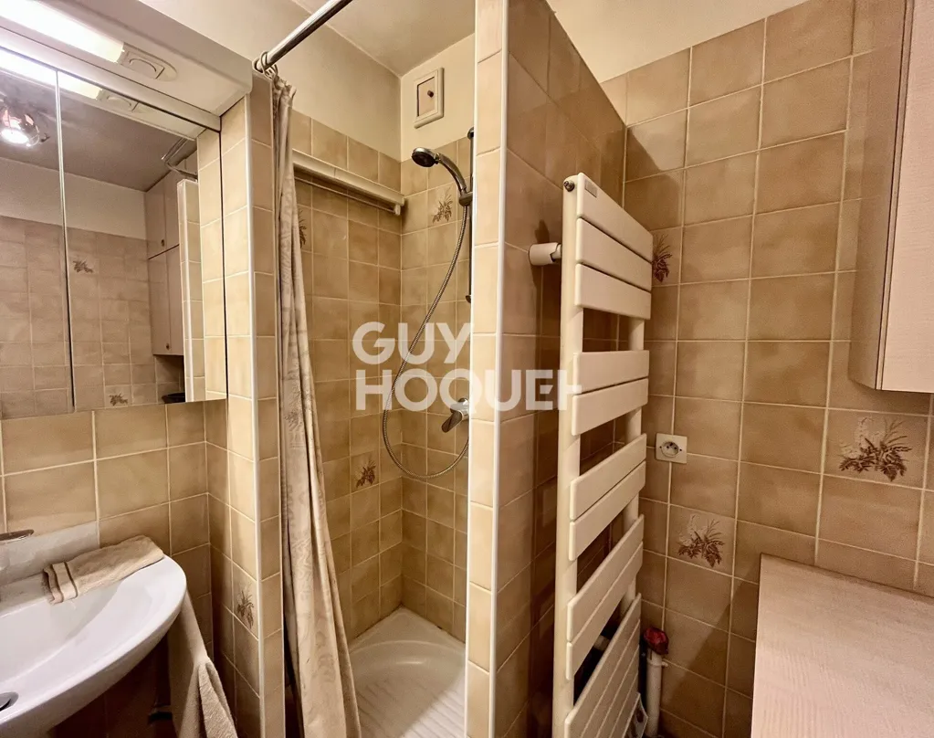 Bagni - Spacious Flat with Balcony in Bourg-la-Reine