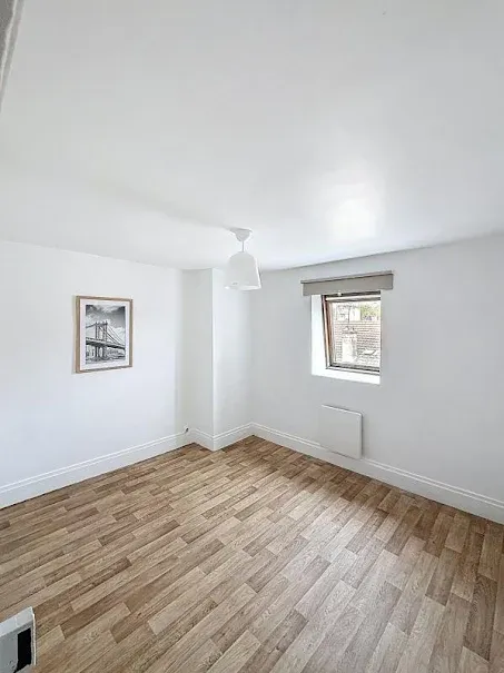 Stanze - Bright 3-Bed Apartment in Nancy Centre