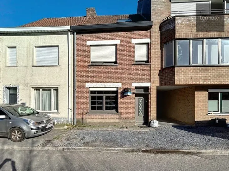 3 magamistoaga maja asukohas Waregem