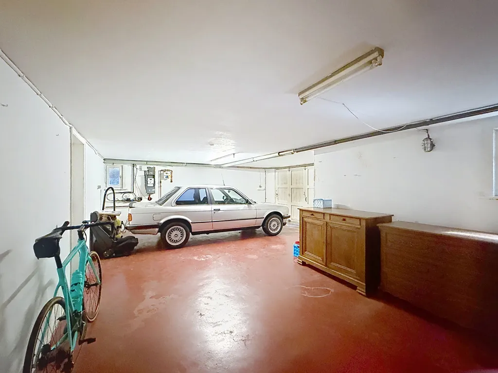Garage - Villa avec Jardin à Sint-Andries