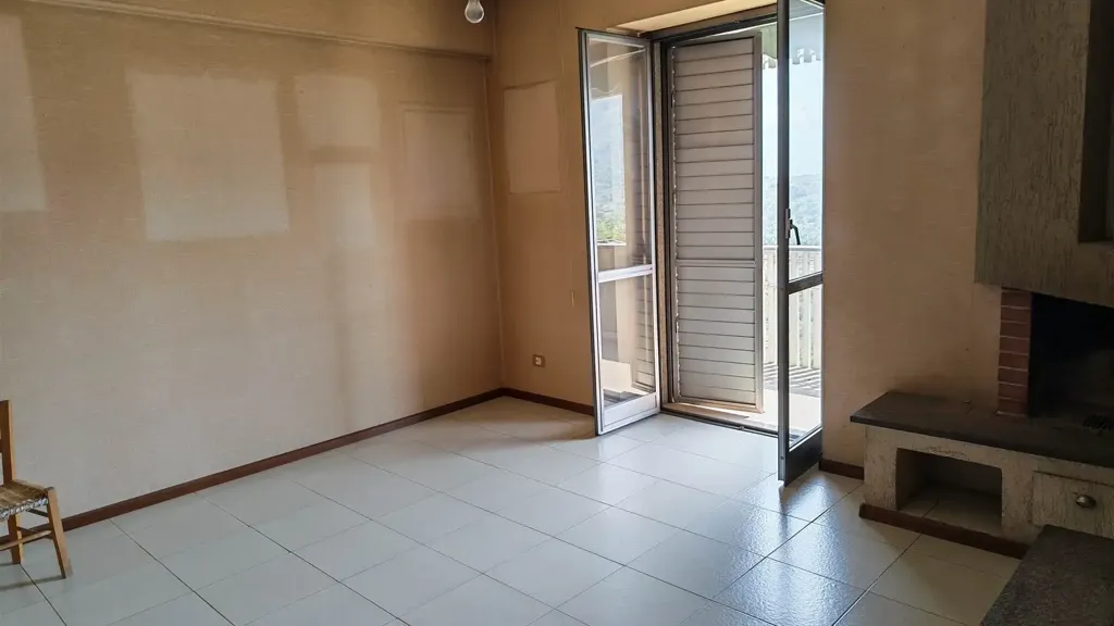 Elutuba - Spacious Apartment with Terrace in Mendicino