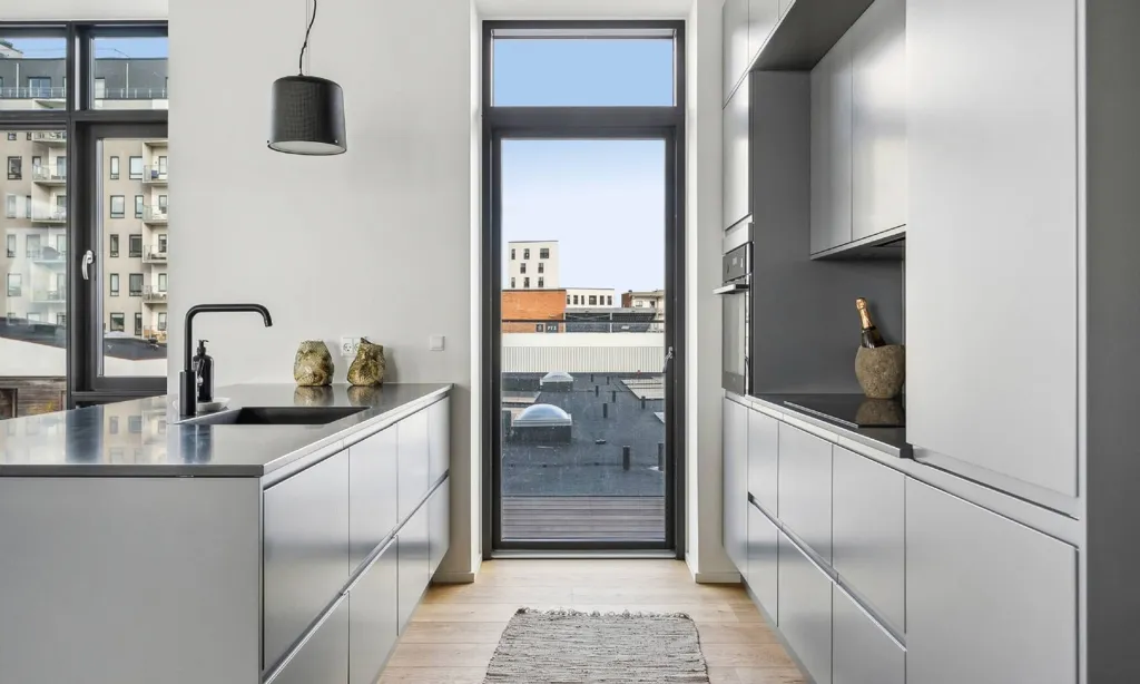 Cuisine - Apartment with Limfjord View in Aalborg