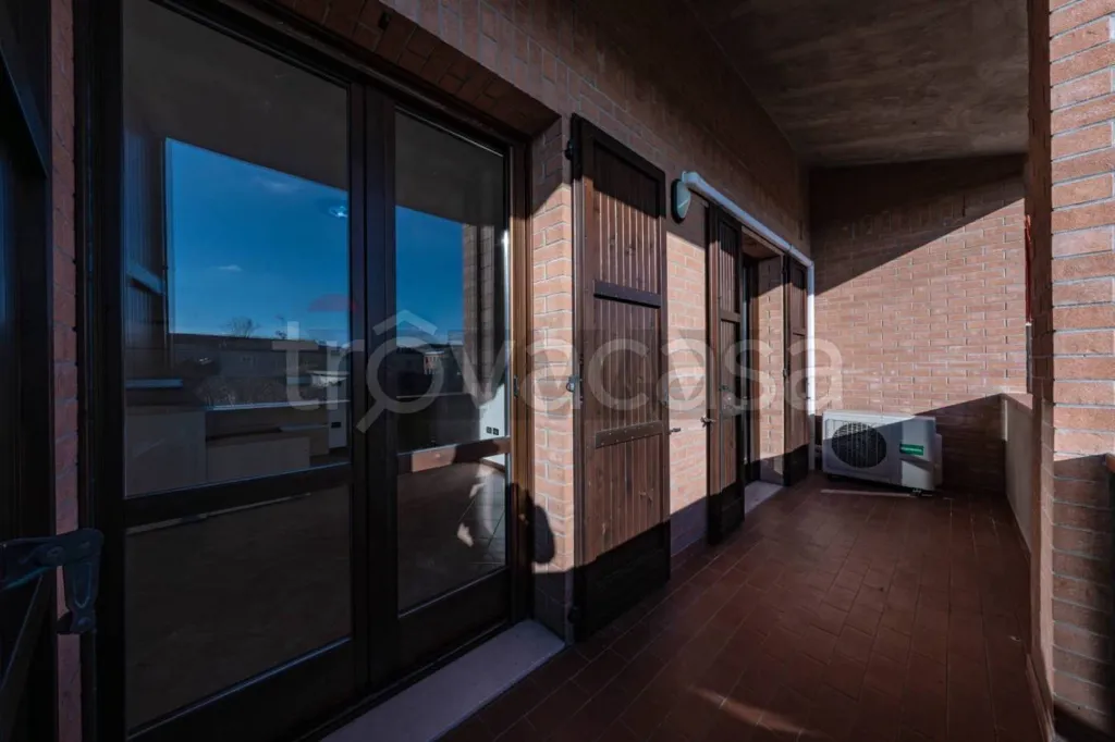 Balcon - Energy-Efficient Semi-Detached Villa in Vigarano Mainarda