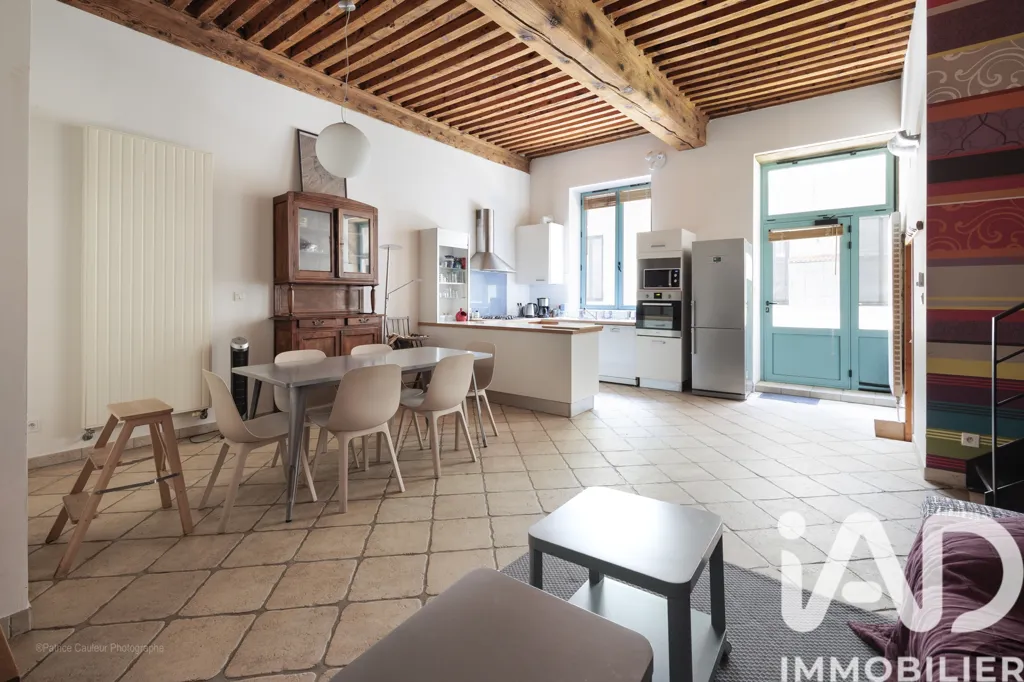 Esszimmer - Fully Renovated Apartment in Lyon 4th