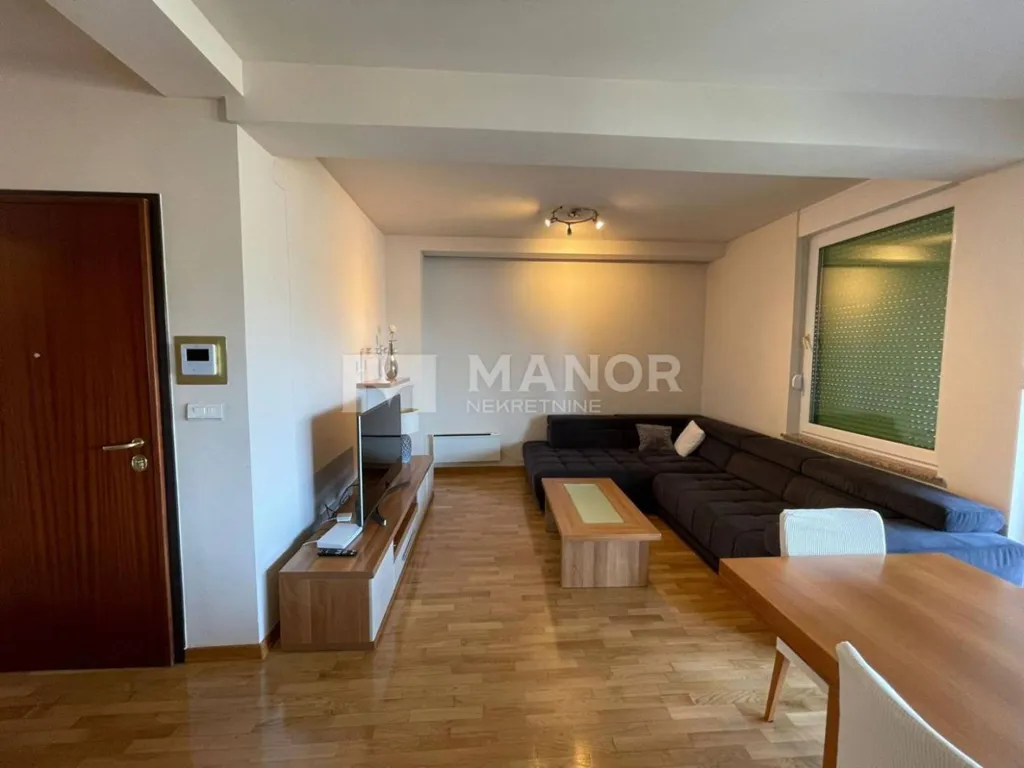 Elutuba - Apartment with Two Balconies in Volosko, Opatija