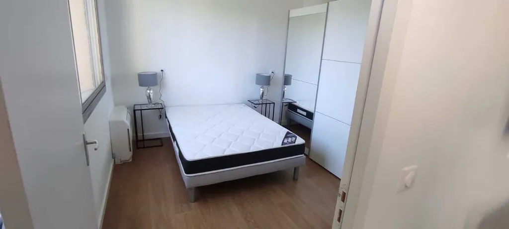 Chambres - Appartement Meublé T2 à Angers