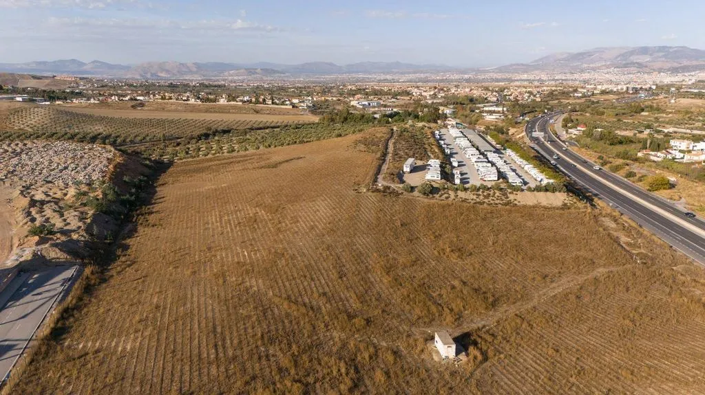 Vue aérienne - Building Land with Urbanisation Potential in Otura