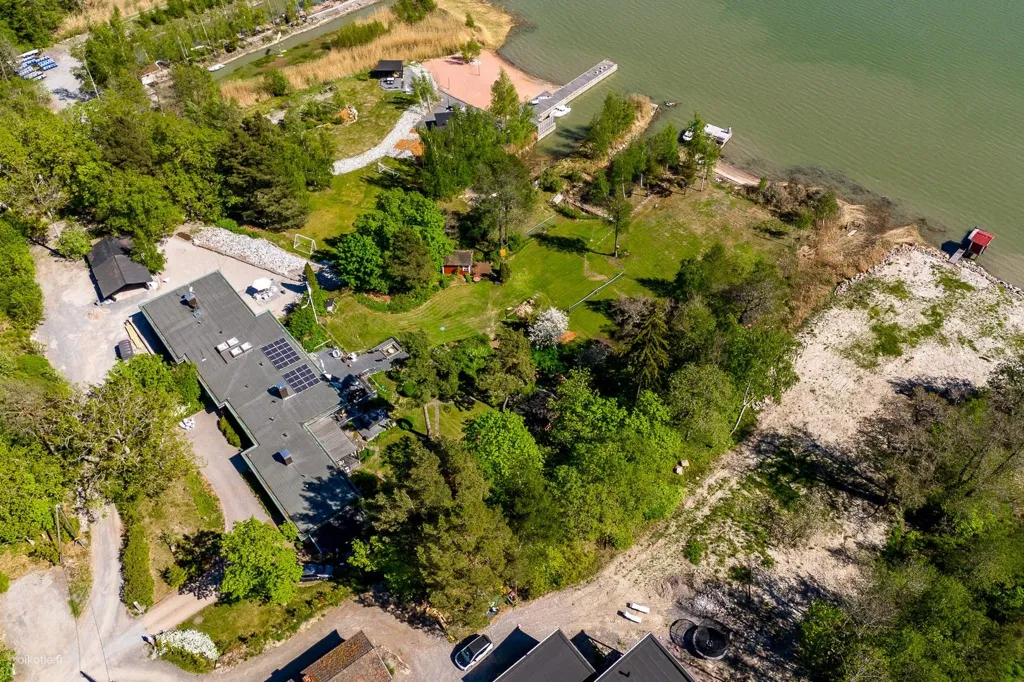 Vue aérienne - Beachfront House with Private Shore in Hirvensalo
