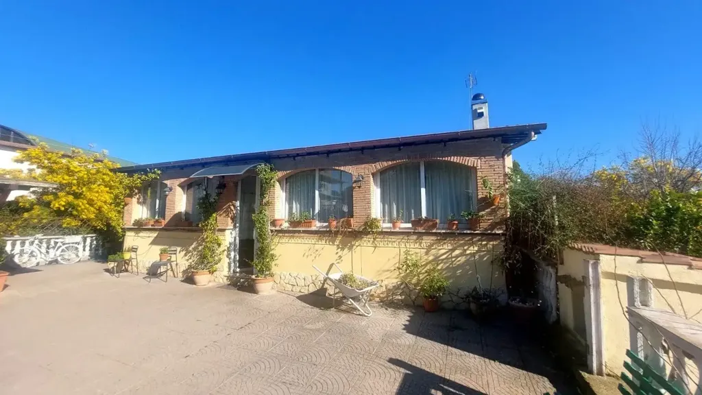 Terrasse - Villa with Pool in Zagarolo