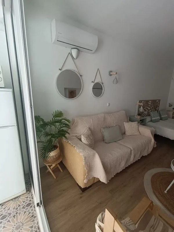 Elutuba - Studio Flat with Terrace in Torremolinos