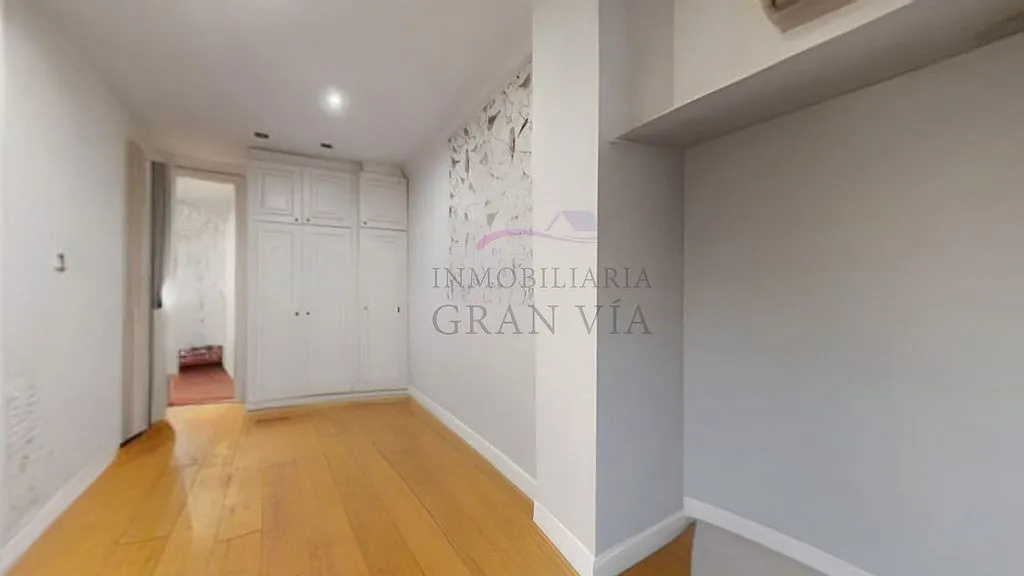 hallway_entrance