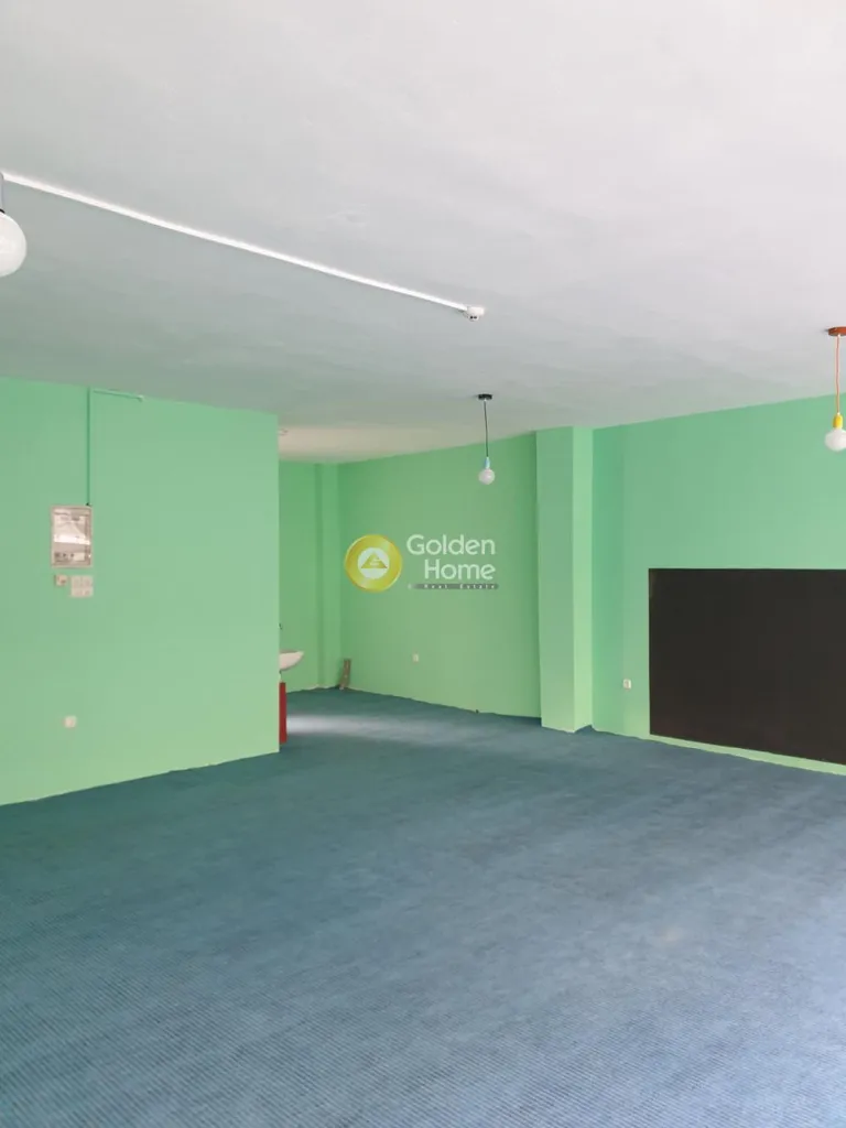 Pièces - Renovated Retail Space in Thebes Centre