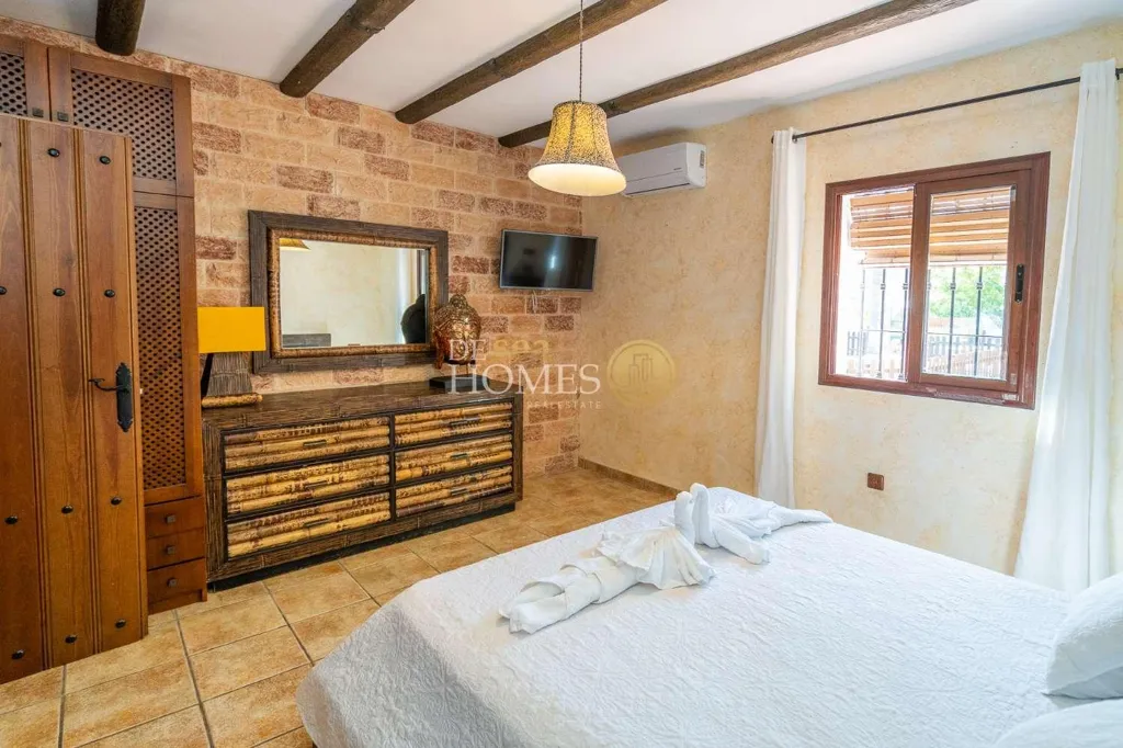 Magamistoad - Detached Villa with Pool in Frigiliana