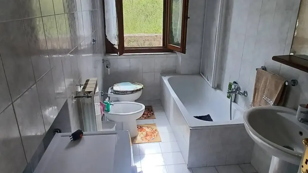 Salles de bain - Fully Renovated Apartment in Vallecorsa