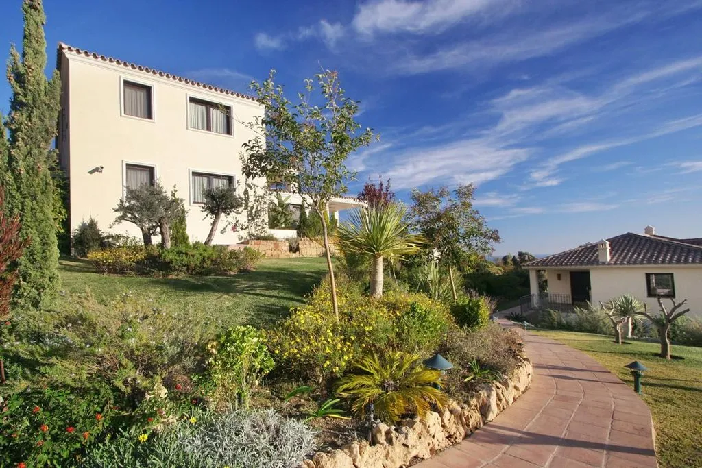 Aed - Luxury Villa with Sea Views in Marbella