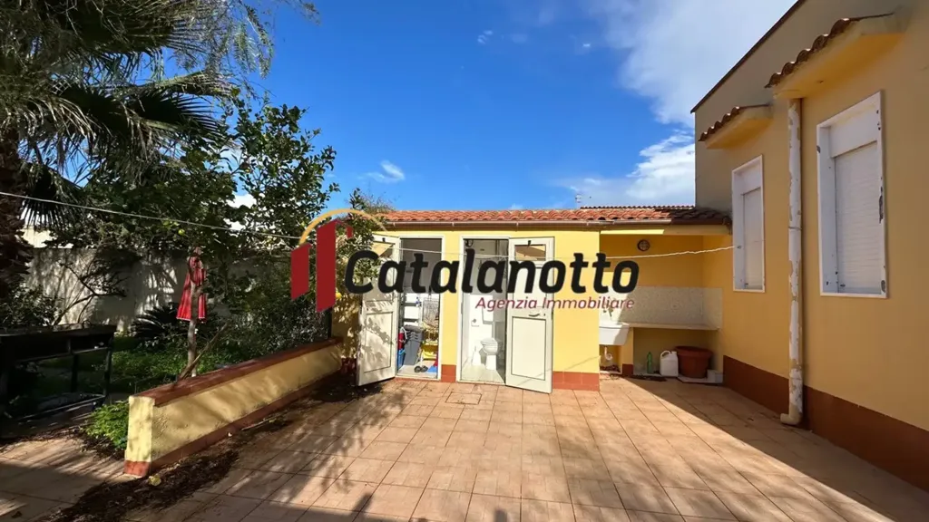 Terrasse - Villa with Veranda in Triscina, Castelvetrano