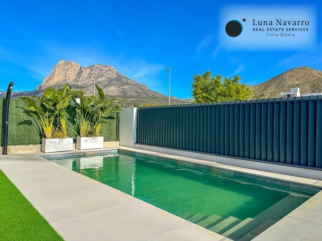 Pool - Modern Villa with Sea View in Finestrat