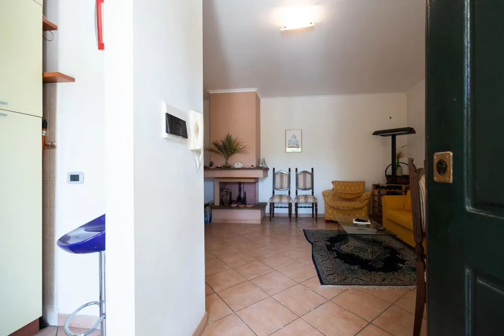 Elutuba - Single-Family Villa with Garden in Ardea
