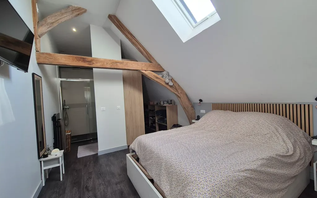 Chambres - Maison Rénovée avec Terrasse à Ingré
