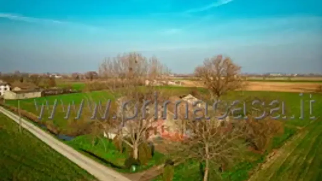 Õhuvaade - Rustic Property with Agricultural Land in Asola