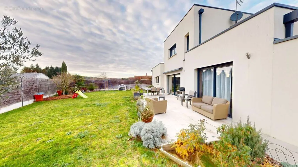 Jardin - Maison Contemporaine avec Jardin à Olivet