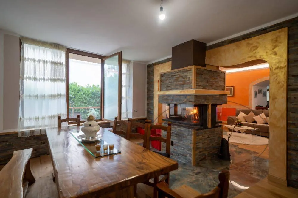 Söögituba - Rustic Villa with Garden in Figline Valdarno
