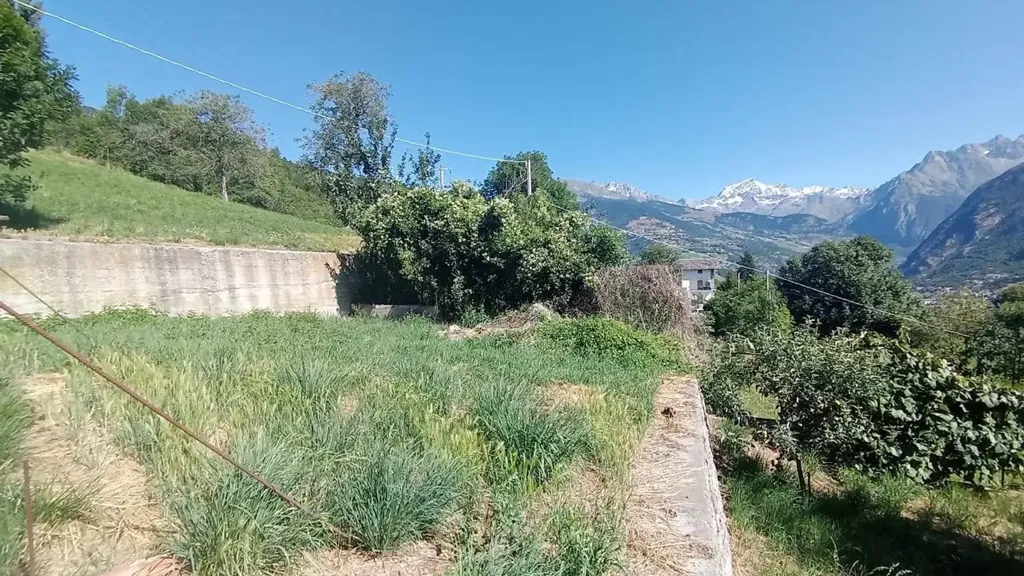 Aed - Rustic Property with Garden in Meylan