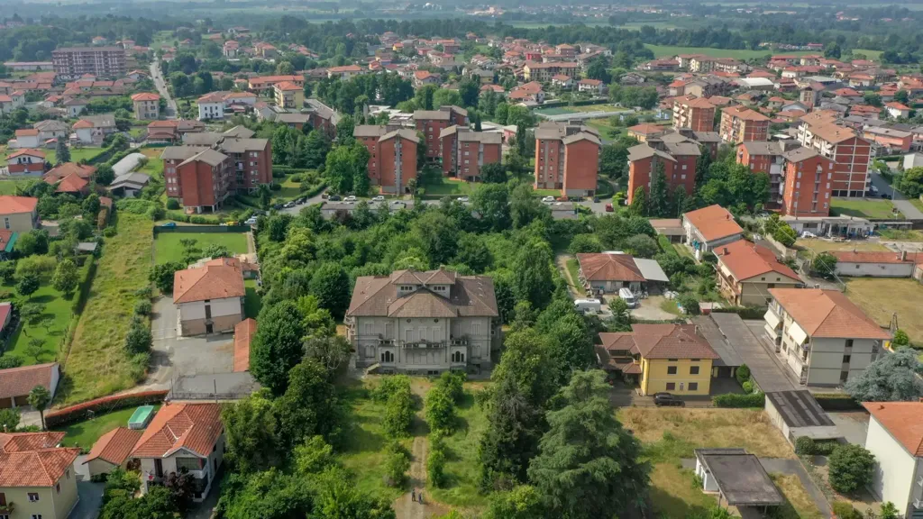 Õhuvaade - Art Deco Villa with Garden in Cossato