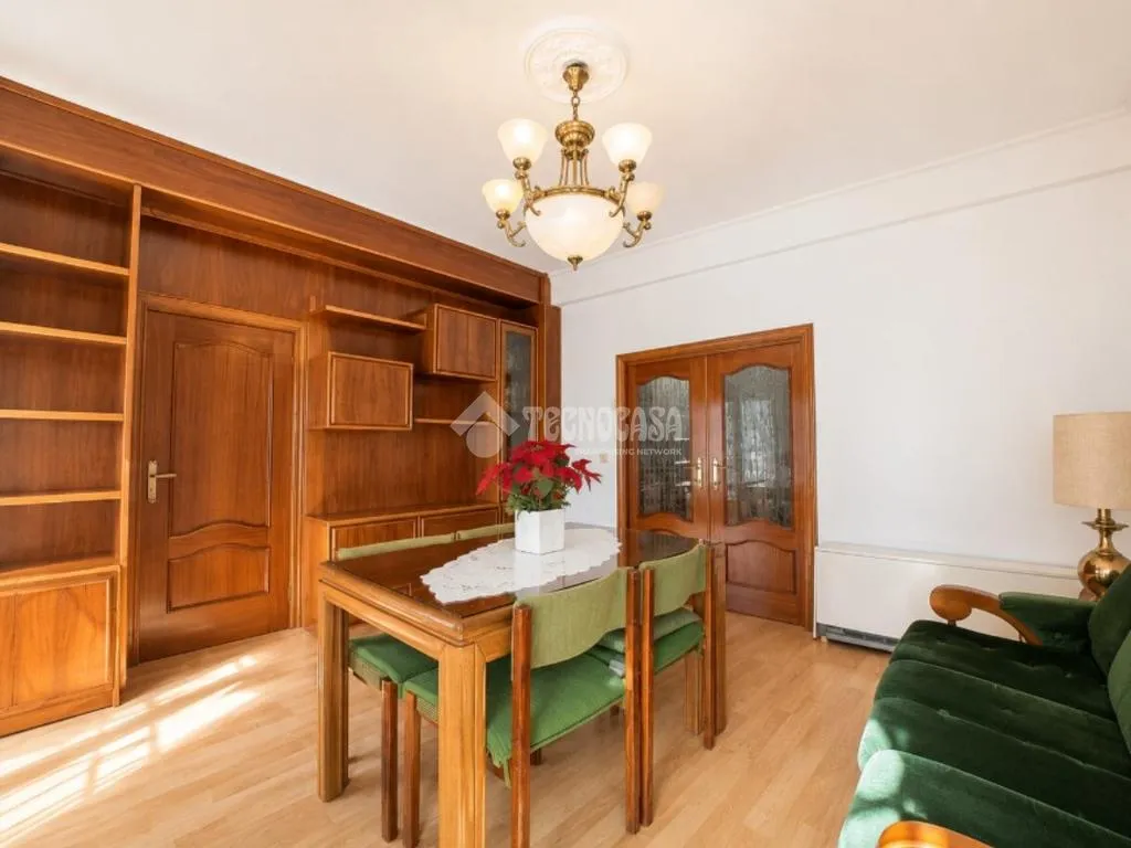 Sala da pranzo - Two-Bedroom Flat with Balcony in Villaverde, Madrid