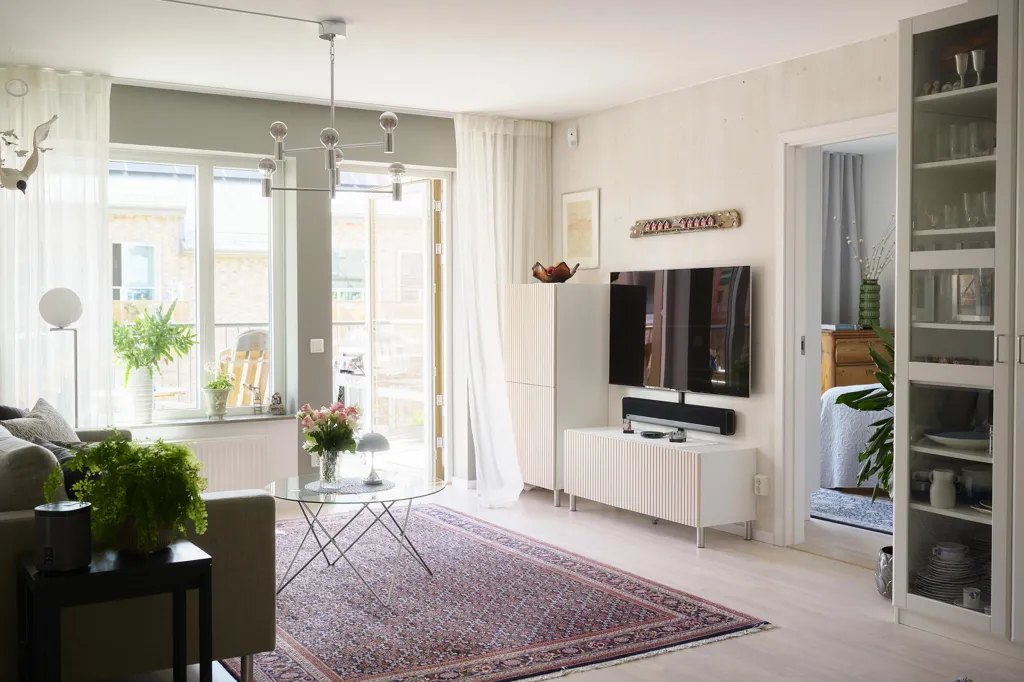 Soggiorno - Modern Flat with Two Balconies in Stockholm