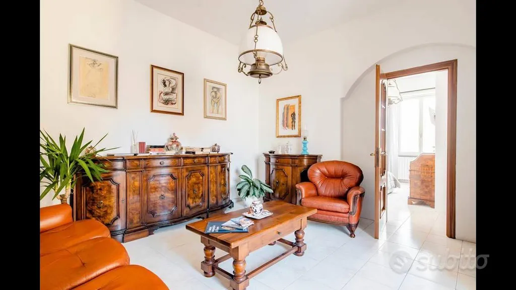 Elutuba - Rented Apartment with Balcony in Nuoro Centre